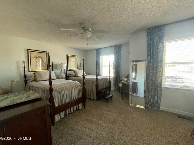 103 Continental Drive 7, Elizabeth City, NC 27909