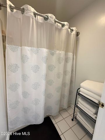 103 Continental Drive 7, Elizabeth City, NC 27909