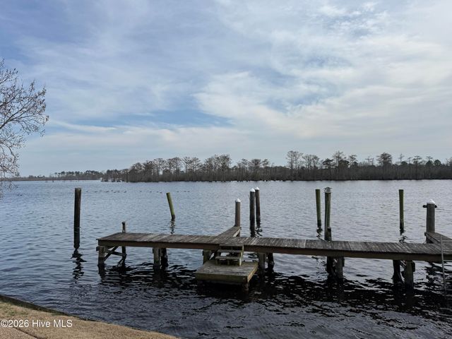 103 Continental Drive 7, Elizabeth City, NC 27909