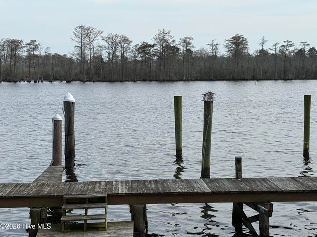 103 Continental Drive 7, Elizabeth City, NC 27909