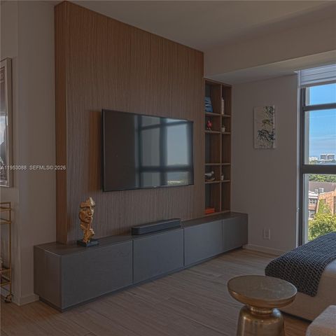 1000 Quayside Ter 801, Miami, FL 33138