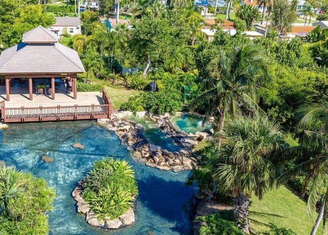 1000 Quayside Ter 801, Miami, FL 33138