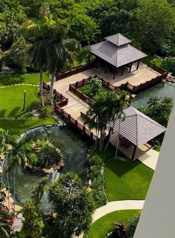 1000 Quayside Ter 801, Miami, FL 33138