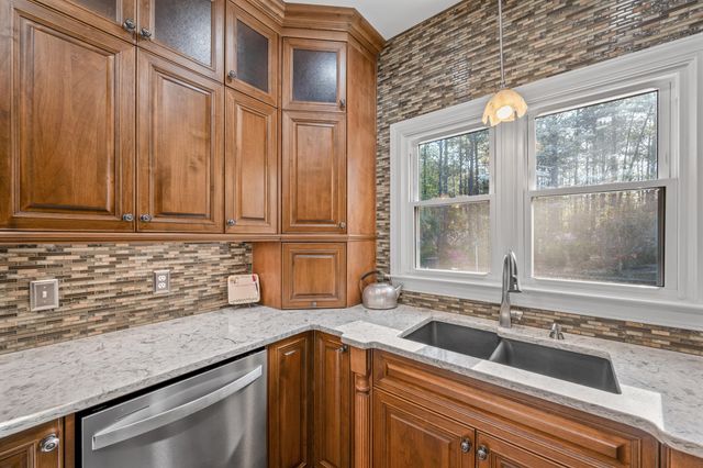 552 Woods Bend Drive, Aiken, SC 29803