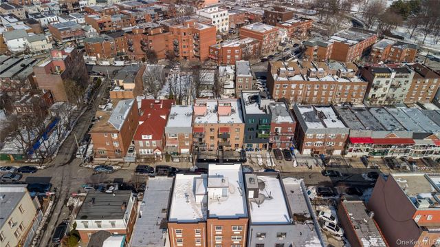 5611 Van Cleef Street, Corona, NY 11368