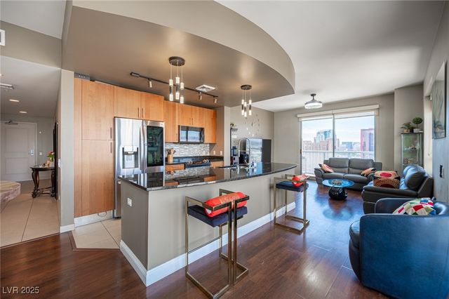 200 West Sahara Avenue 3401, Las Vegas, NV 89102