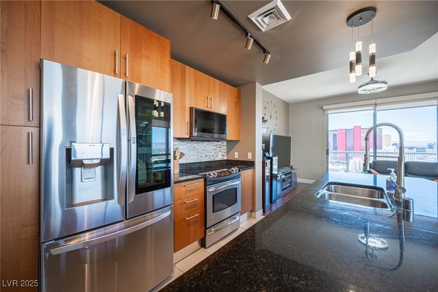 200 West Sahara Avenue 3401, Las Vegas, NV 89102