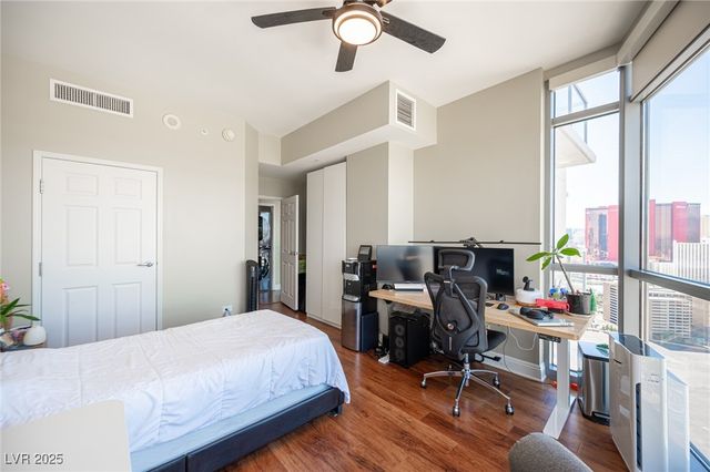 200 West Sahara Avenue 3401, Las Vegas, NV 89102