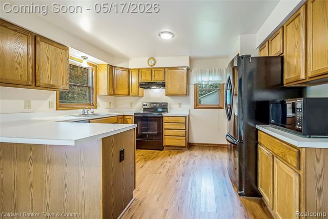 2154 Kingston Drive, Pinckney, MI 48169