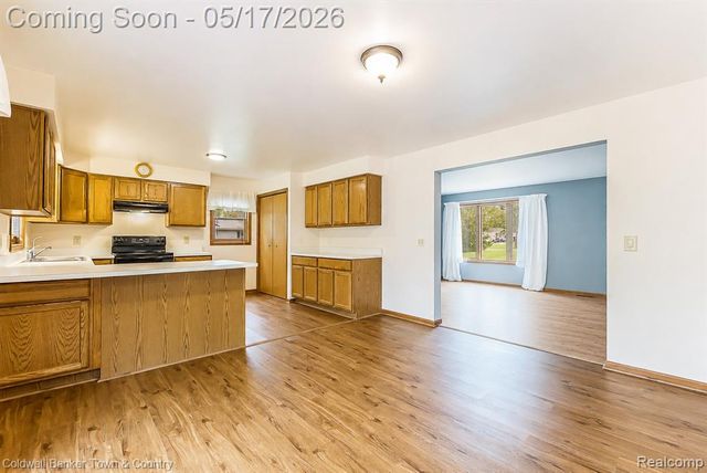 2154 Kingston Drive, Pinckney, MI 48169