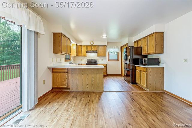 2154 Kingston Drive, Pinckney, MI 48169
