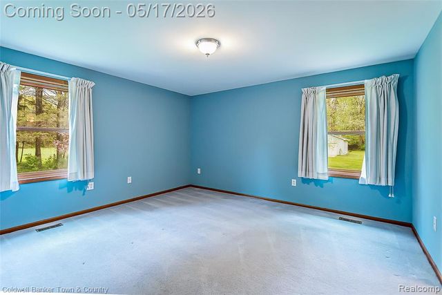 2154 Kingston Drive, Pinckney, MI 48169