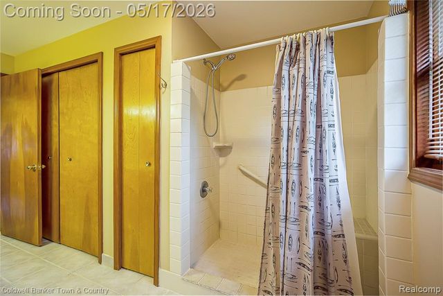 2154 Kingston Drive, Pinckney, MI 48169