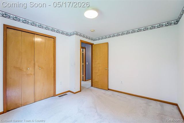 2154 Kingston Drive, Pinckney, MI 48169