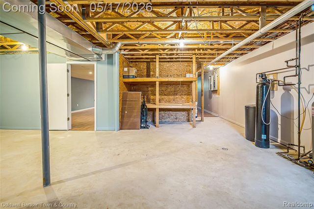 2154 Kingston Drive, Pinckney, MI 48169