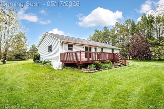 2154 Kingston Drive, Pinckney, MI 48169