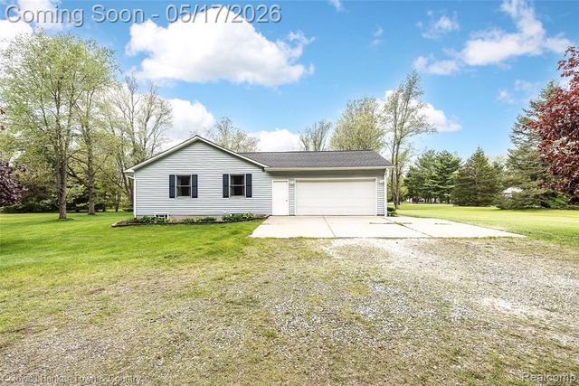 2154 Kingston Drive, Pinckney, MI 48169