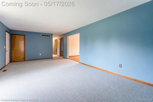 2154 Kingston Drive, Pinckney, MI 48169
