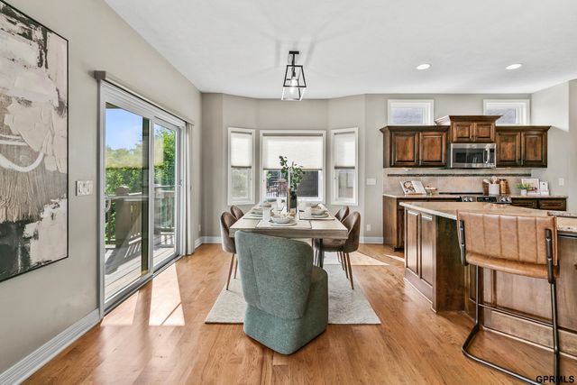 12205 S 73Rd Avenue, Papillion, NE 68046