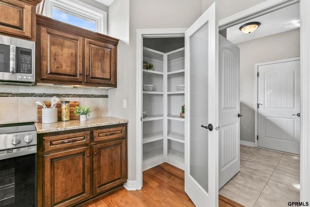 12205 S 73Rd Avenue, Papillion, NE 68046