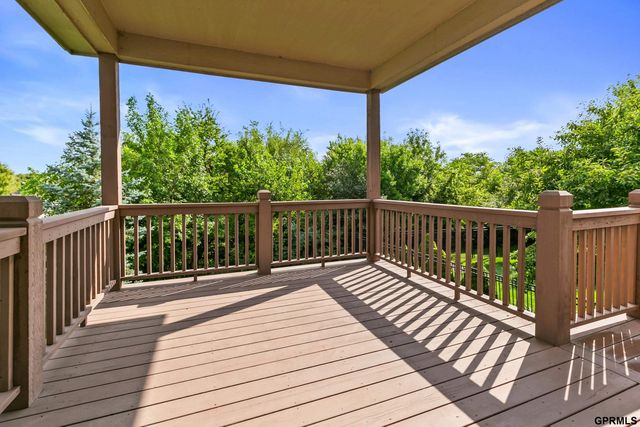 12205 S 73Rd Avenue, Papillion, NE 68046