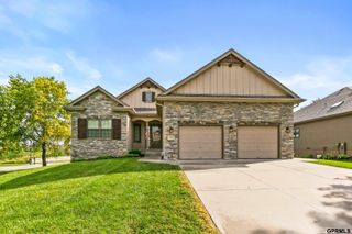 12205 S 73Rd Avenue, Papillion, NE 68046