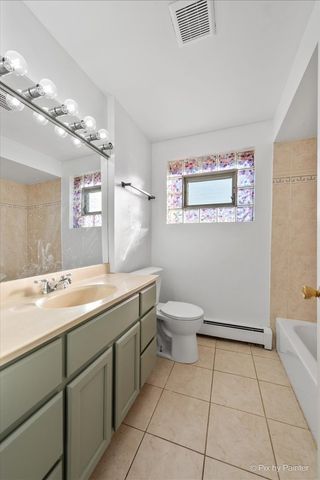 8802 Briar Court 3A, Des Plaines, IL 60016