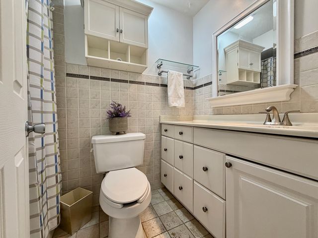 5840 W 104th Street 314, Oak Lawn, IL 60453