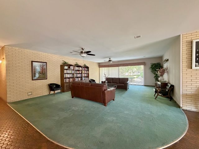 5840 W 104th Street 314, Oak Lawn, IL 60453