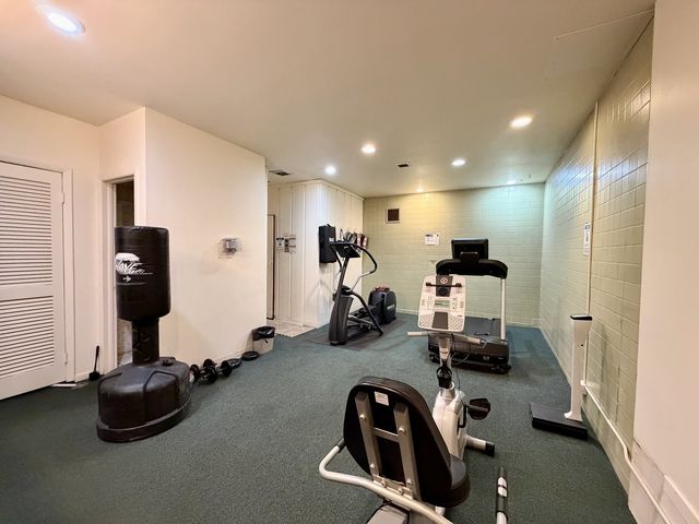 5840 W 104th Street 314, Oak Lawn, IL 60453