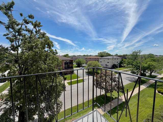 5840 W 104th Street 314, Oak Lawn, IL 60453