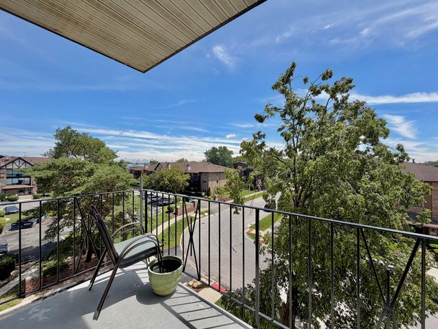 5840 W 104th Street 314, Oak Lawn, IL 60453