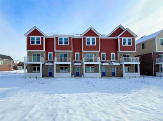 4861 Parkside Lane, Troy, MI 48085