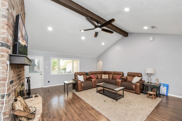 15719 Bougainvilla Lane, Friendswood, TX 77546