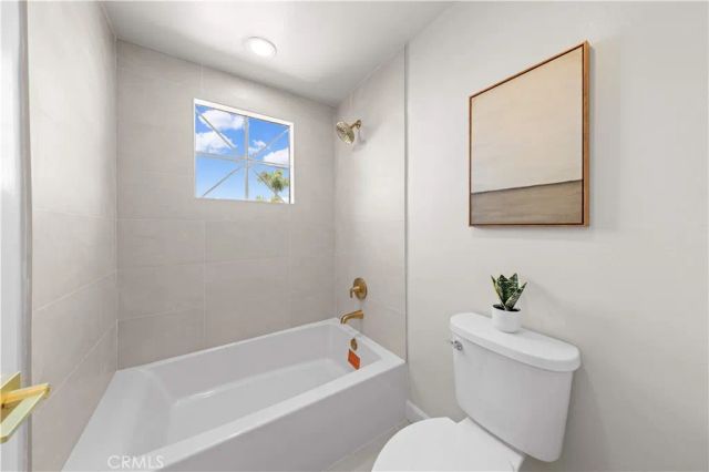 5776 Parkcrest Dr, La Verne, CA 91750