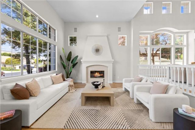 5776 Parkcrest Dr, La Verne, CA 91750