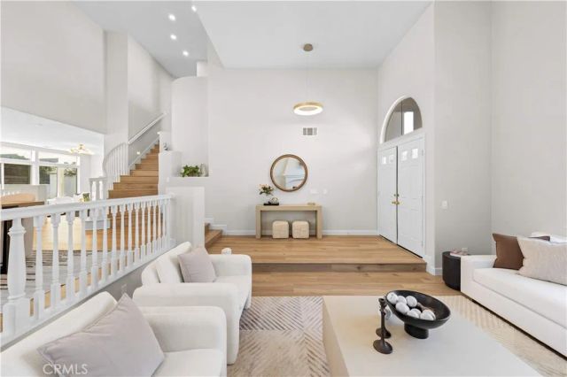 5776 Parkcrest Dr, La Verne, CA 91750