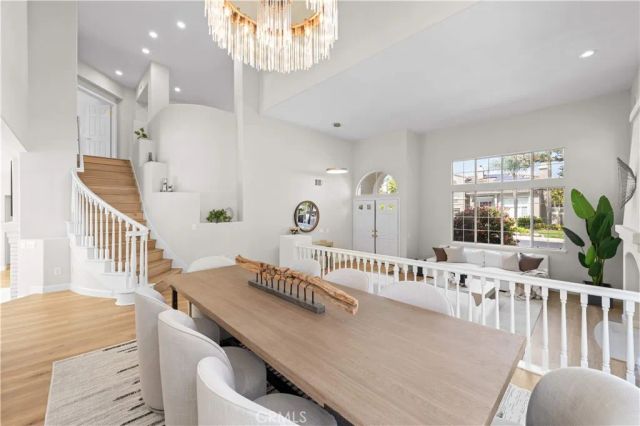 5776 Parkcrest Dr, La Verne, CA 91750