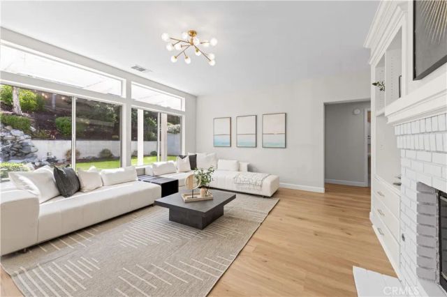5776 Parkcrest Dr, La Verne, CA 91750