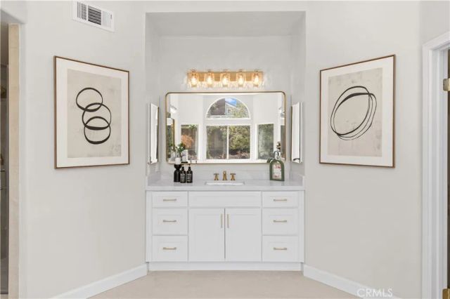 5776 Parkcrest Dr, La Verne, CA 91750