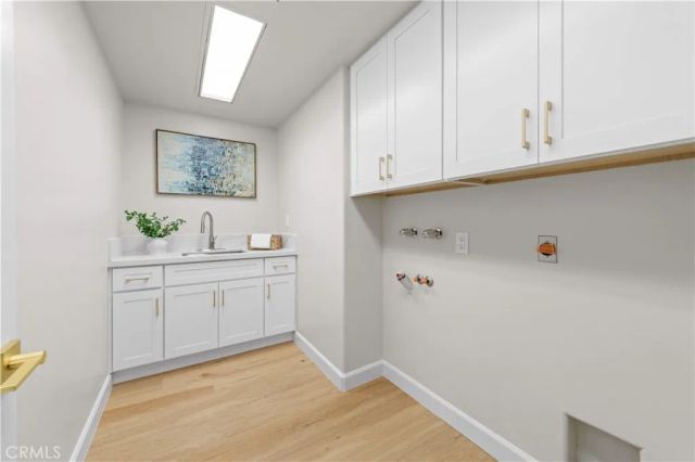 5776 Parkcrest Dr, La Verne, CA 91750