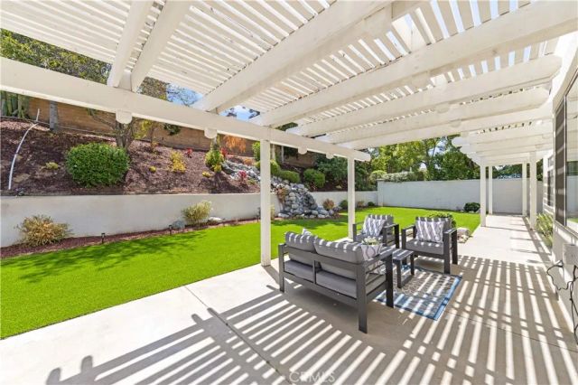 5776 Parkcrest Dr, La Verne, CA 91750