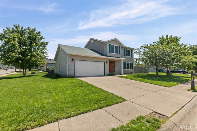 935 Natasha Circle, O'fallon, IL 62269