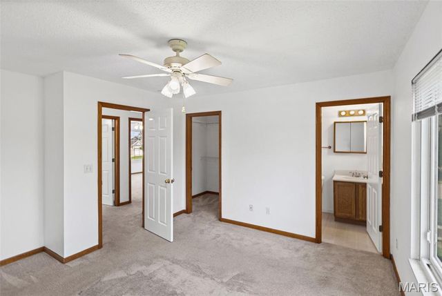 935 Natasha Circle, O'fallon, IL 62269