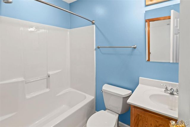 935 Natasha Circle, O'fallon, IL 62269