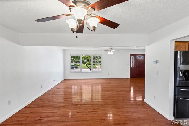 935 Natasha Circle, O'fallon, IL 62269