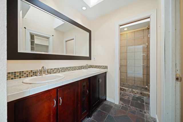 15606 Kingscrest Circle, Dallas, TX 75248