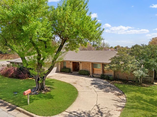 15606 Kingscrest Circle, Dallas, TX 75248