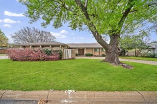 15606 Kingscrest Circle, Dallas, TX 75248