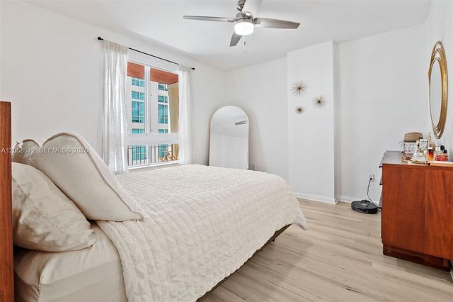 7350 SW 89th Street 704S, Miami, FL 33156